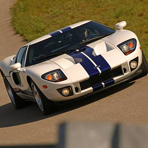 2005 Ford GT White Road