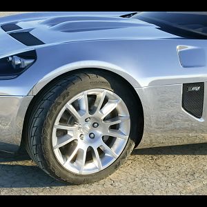 2005-Ford-Shelby-GR-1-Concept-Aluminum-F-Wheel