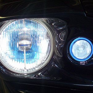 Delta 7" Xenon headlamps