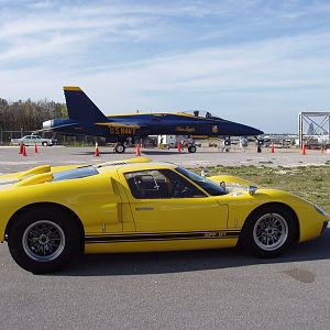 GT40 at NAS Pensacola  w/ F-18