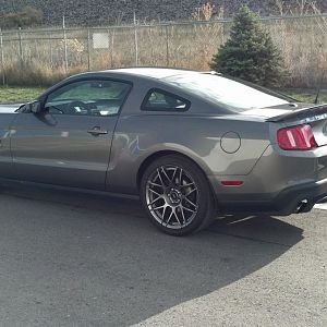 2011 Gt 500 Sterling Gray Stripe Delete